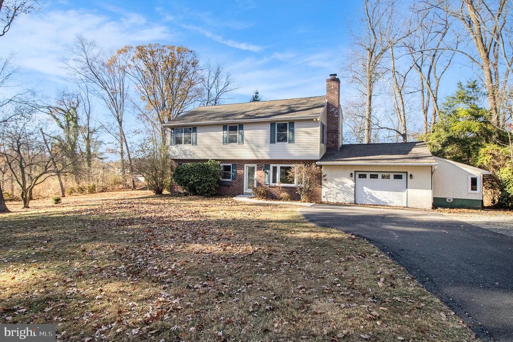 1415 CATHERINE ROAD
