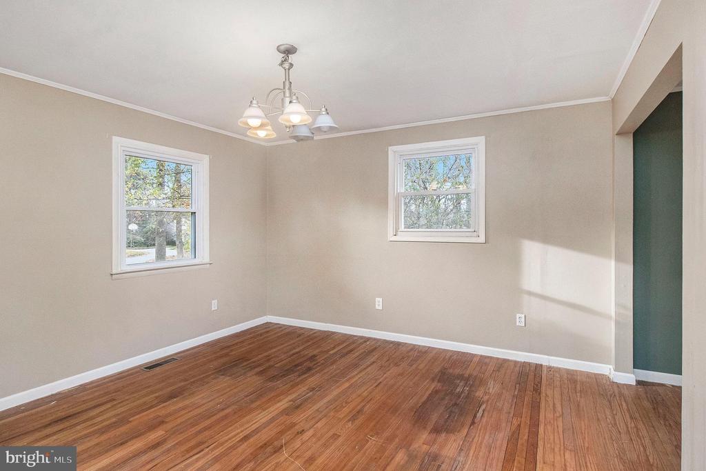 1415 CATHERINE ROAD