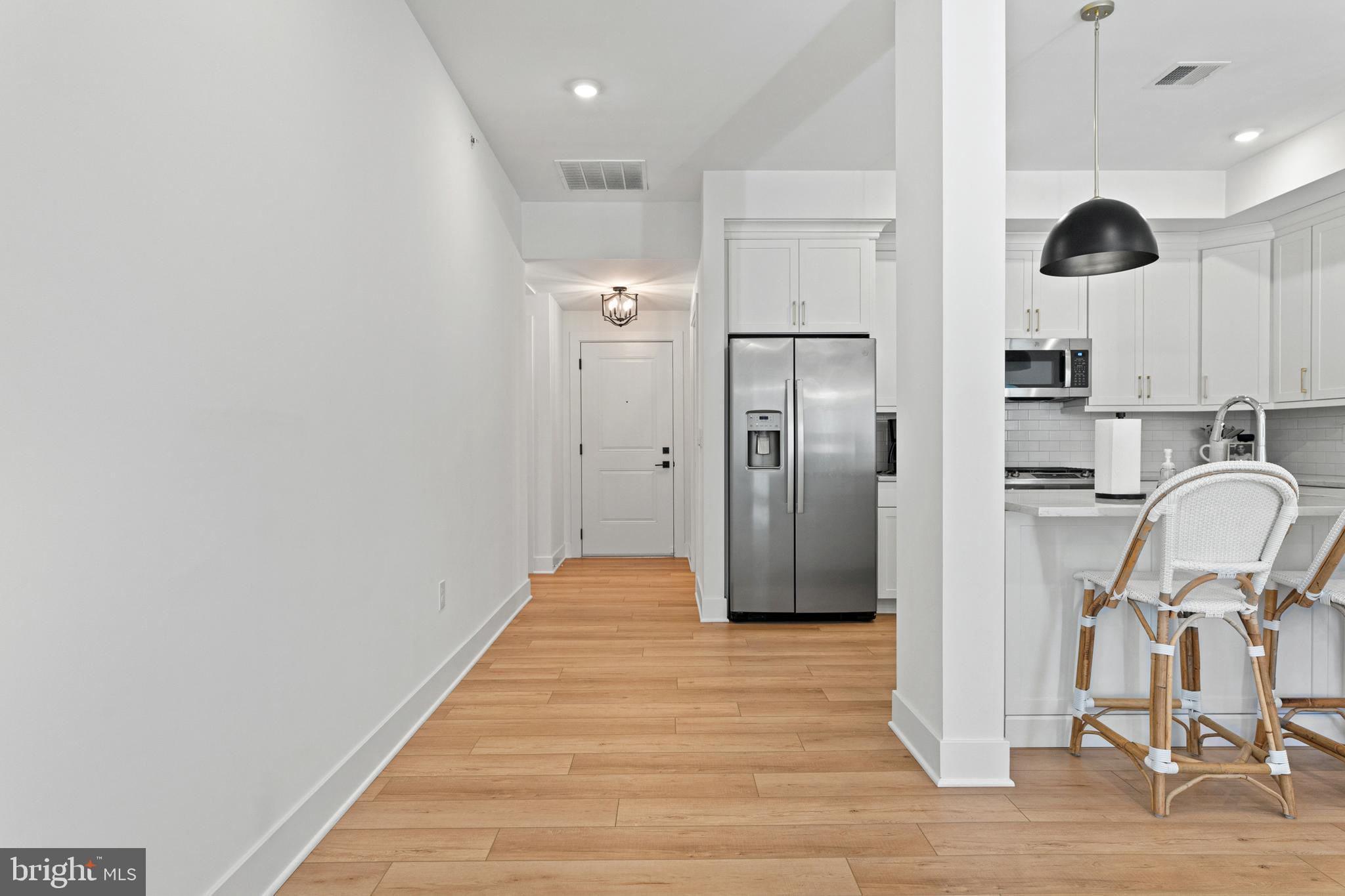 29 E 1st Ave #A207