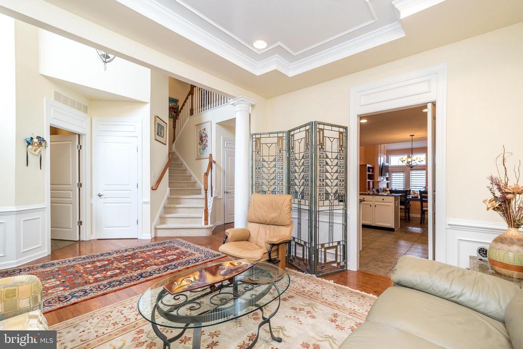 389 PRIMROSE DRIVE