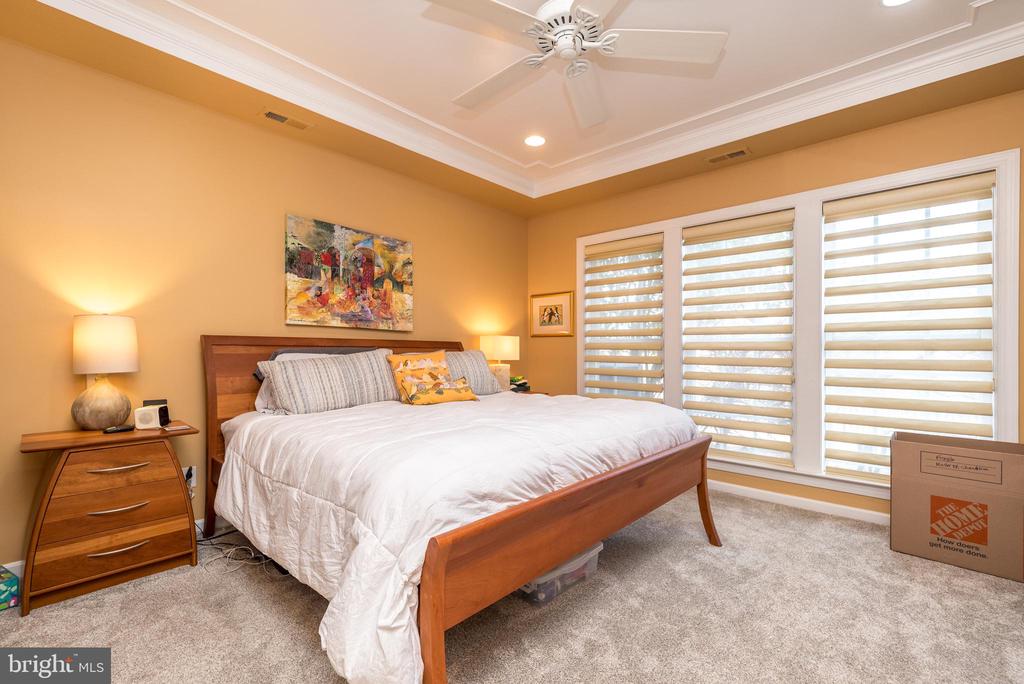 389 PRIMROSE DRIVE