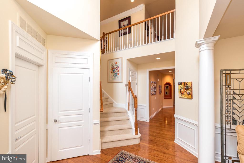 389 PRIMROSE DRIVE
