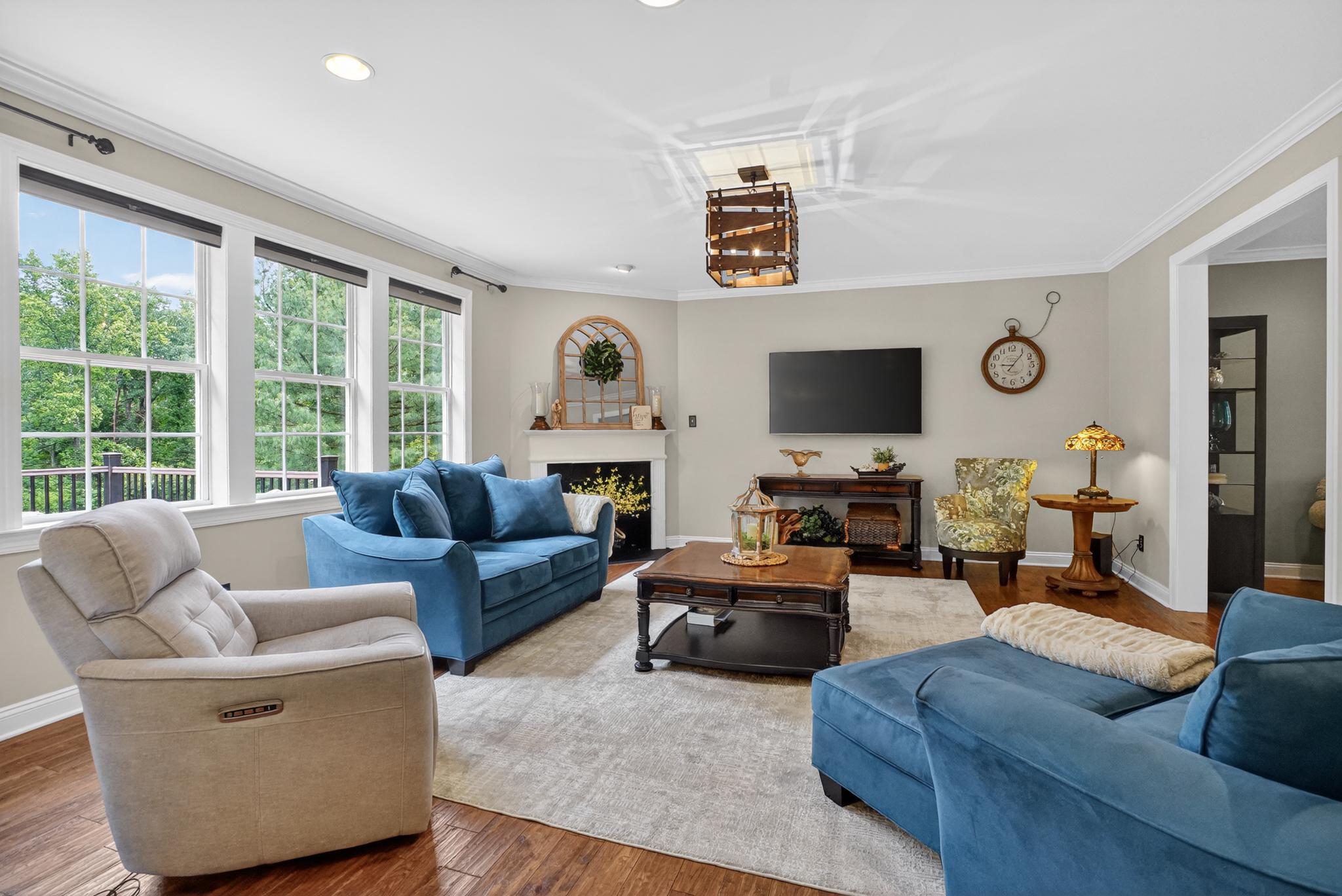 5967 WOODRIDGE DRIVE Unit:           