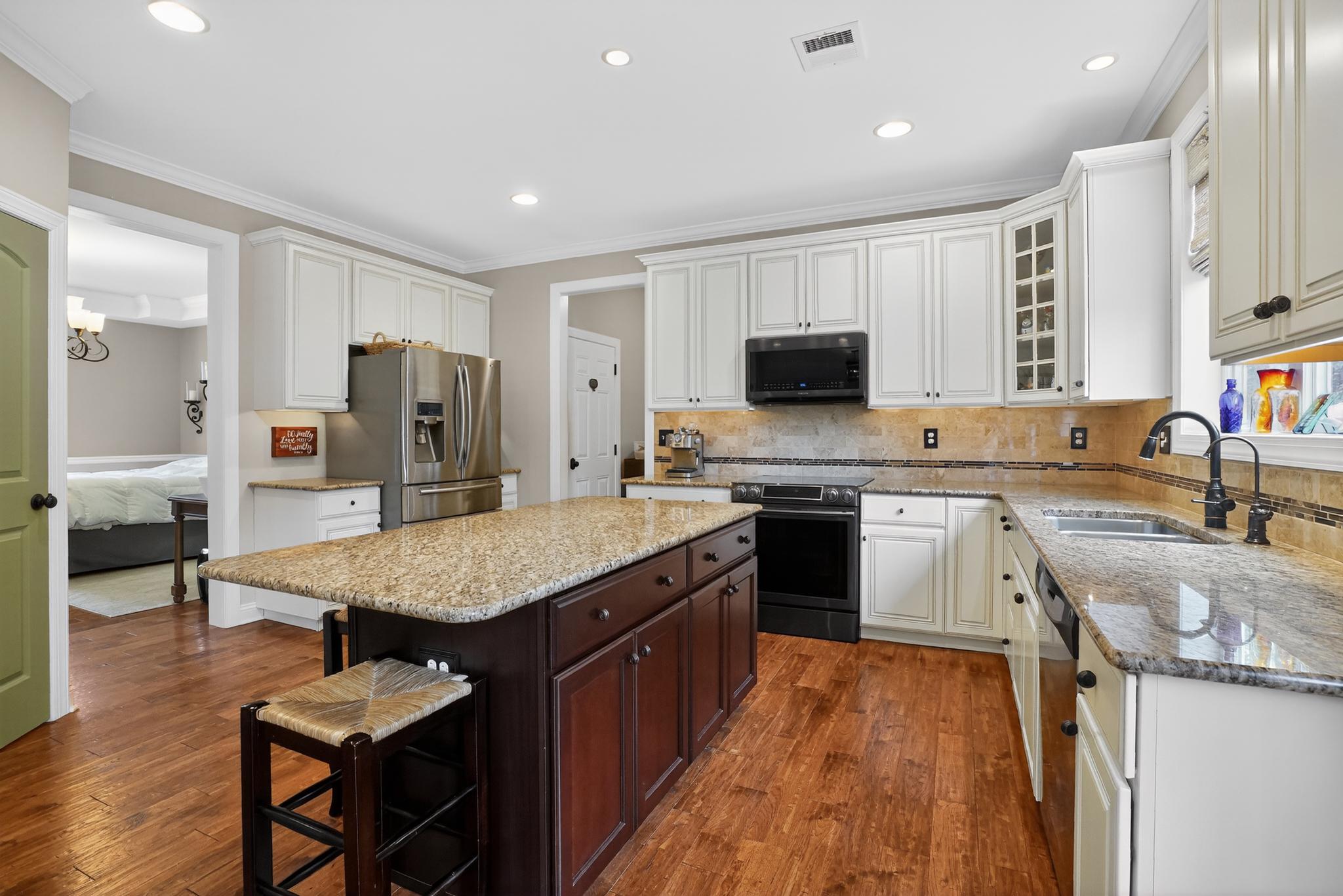 5967 WOODRIDGE DRIVE Unit:           