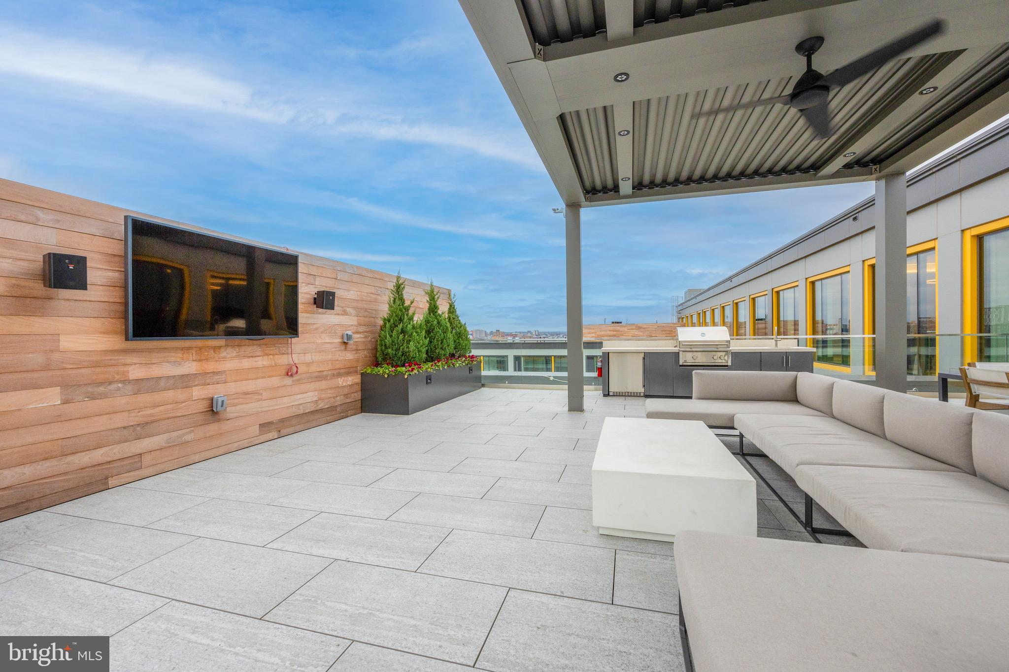 569 N 5TH STREET 502