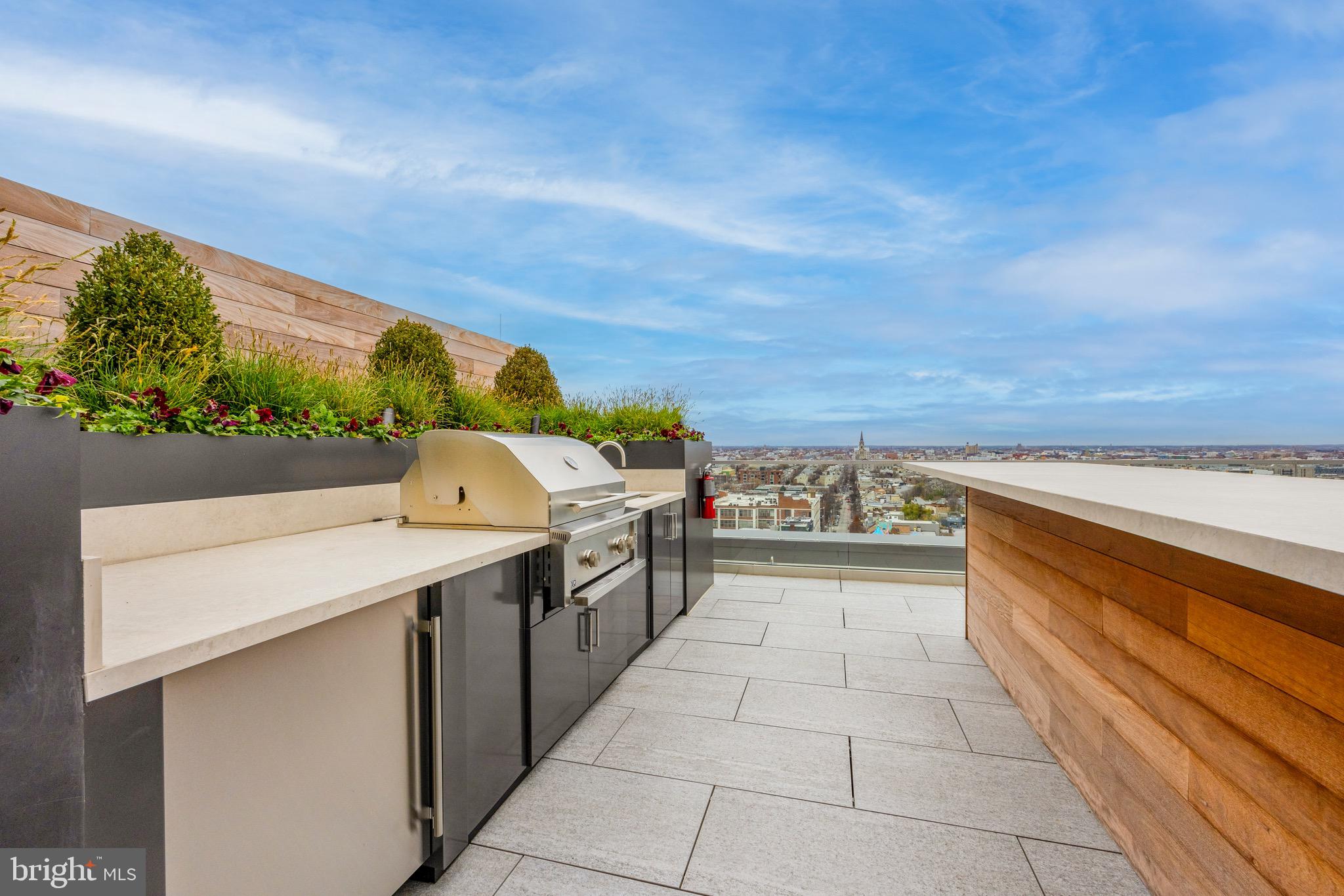 569 N 5TH STREET 502