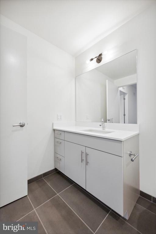 569 N 5TH STREET 502