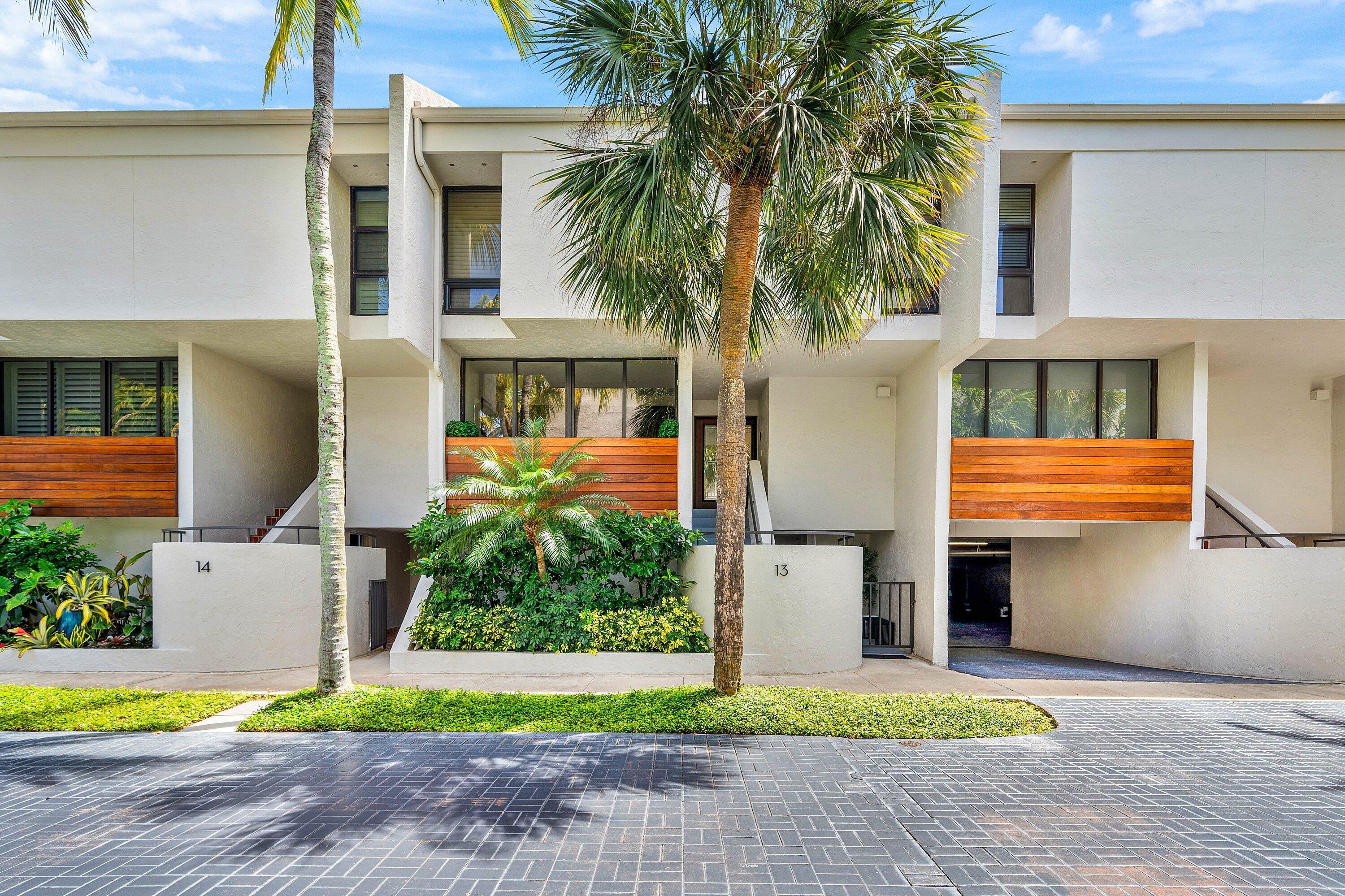 2335 S Ocean Boulevard 13
