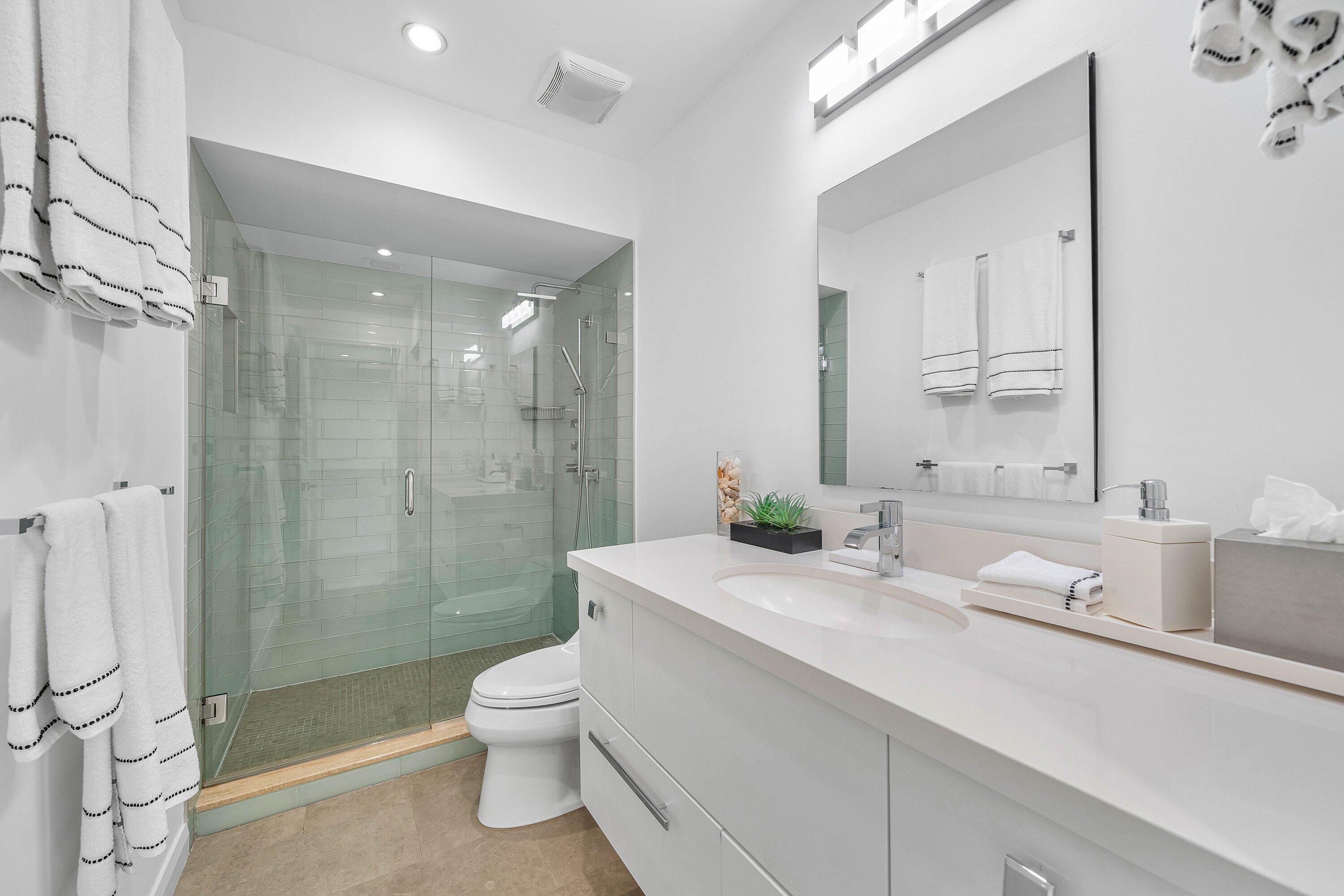 2335 S Ocean Boulevard 13