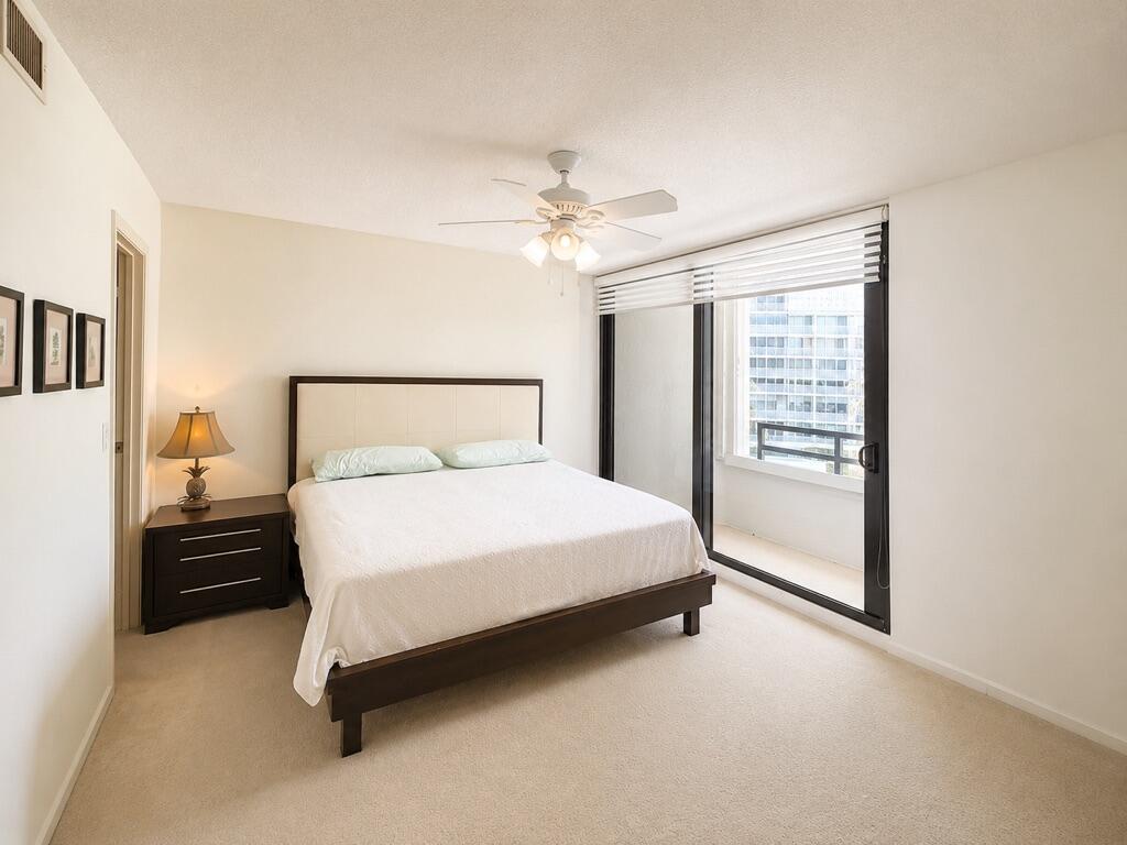 3560 S OCEAN Boulevard 404