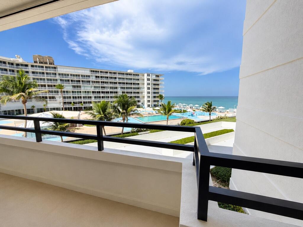3560 S OCEAN Boulevard 404