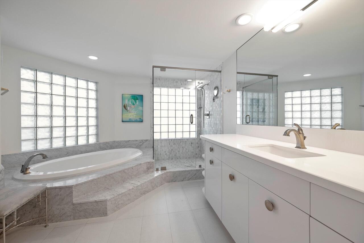 2000 S OCEAN Boulevard 307N