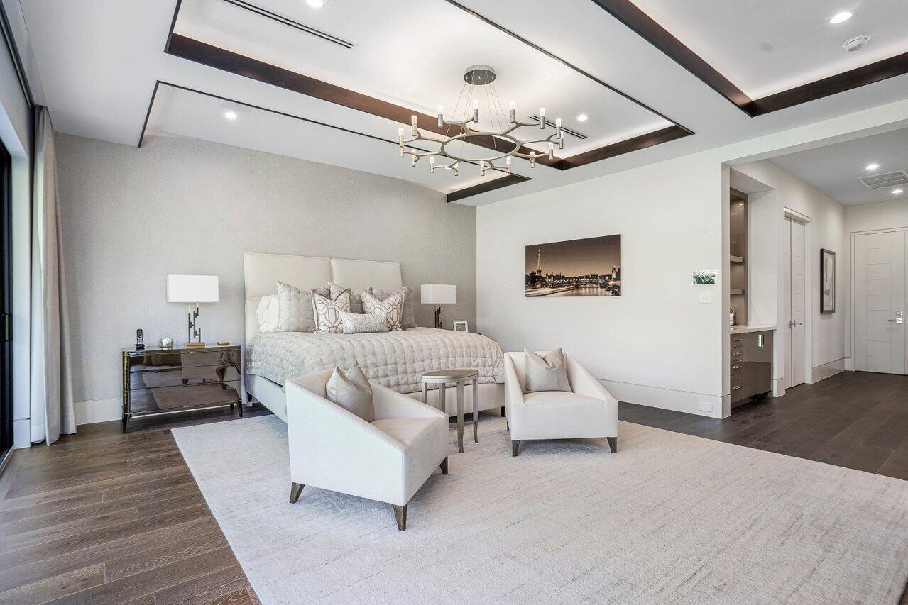 1857 Sabal Palm Circle