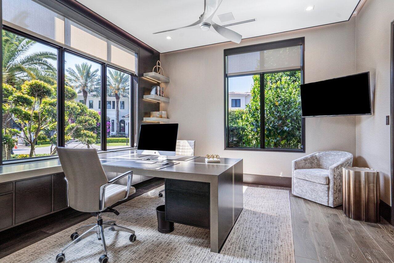 1857 Sabal Palm Circle