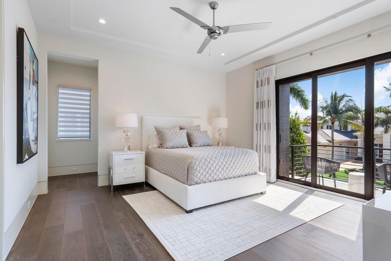 1857 Sabal Palm Circle