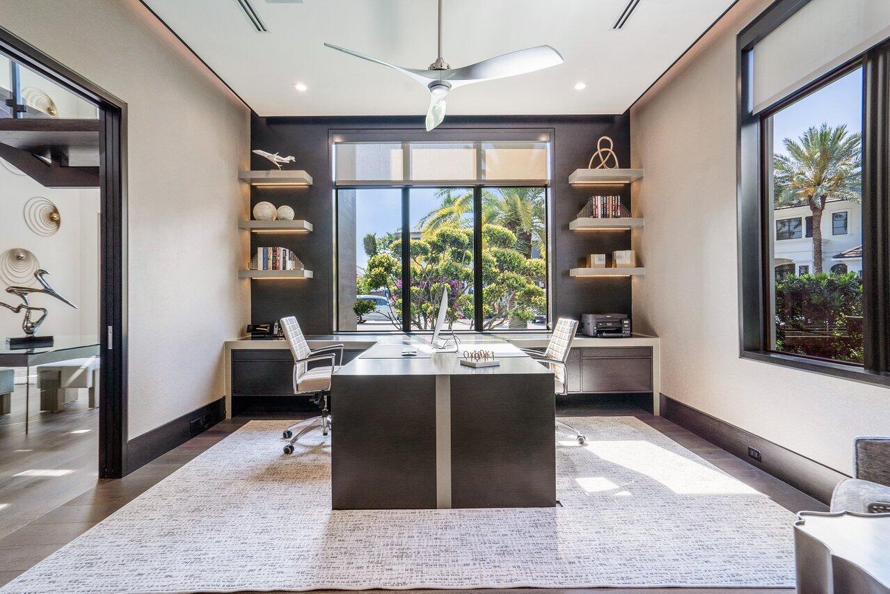 1857 Sabal Palm Circle