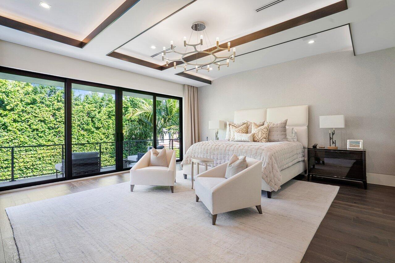 1857 Sabal Palm Circle