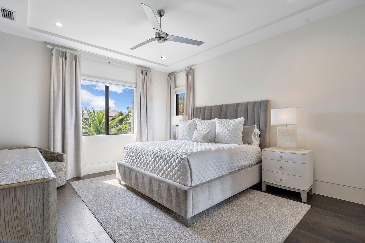 1857 Sabal Palm Circle