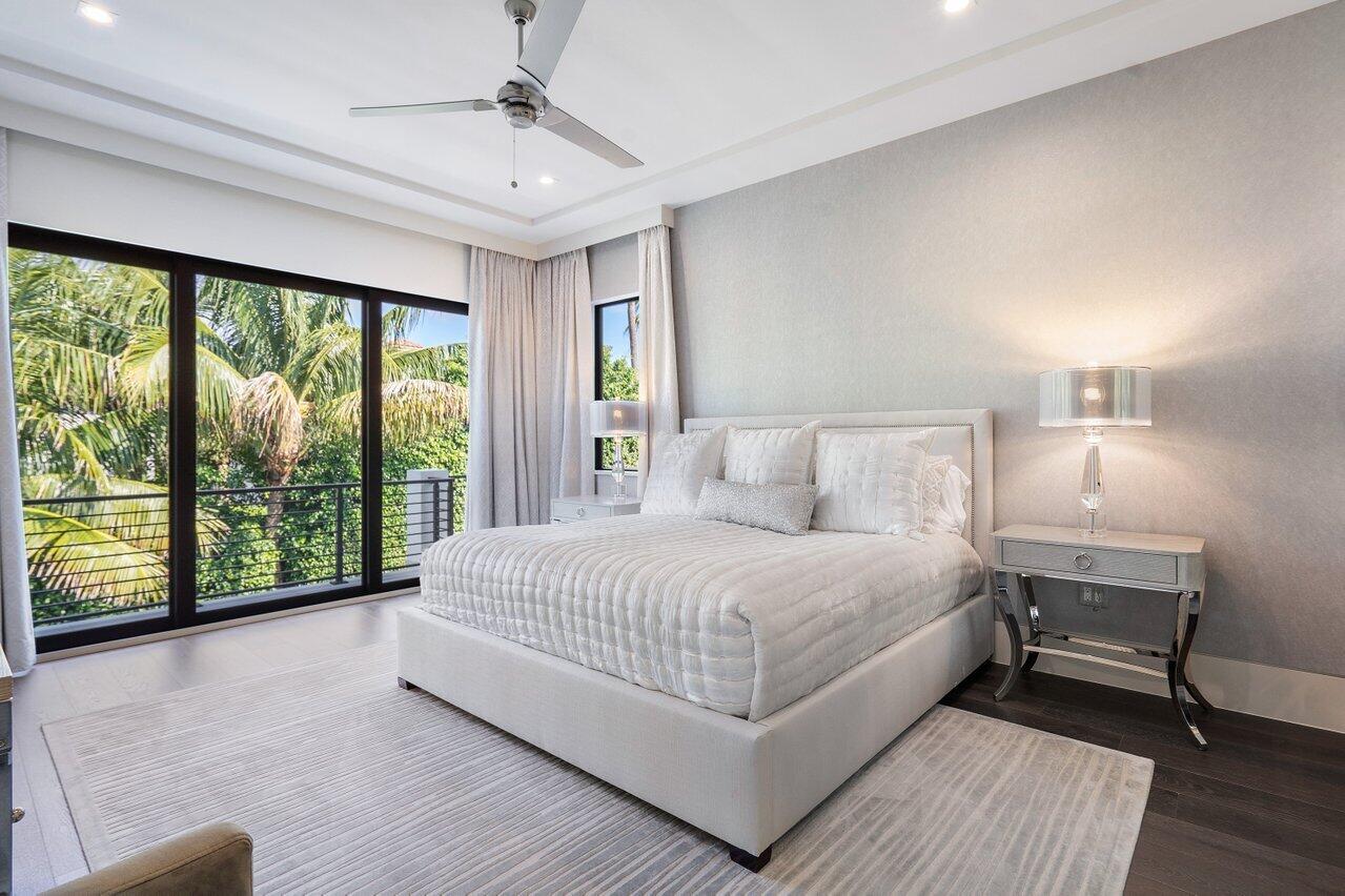 1857 Sabal Palm Circle