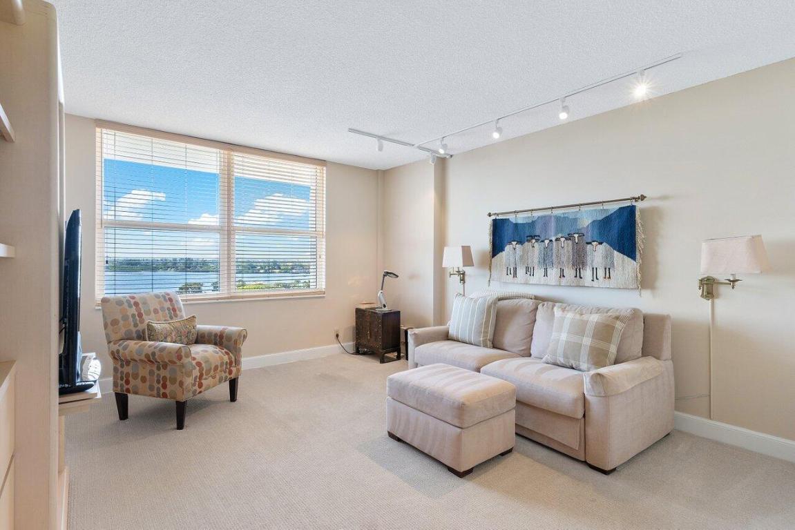 2295 S Ocean Boulevard 916