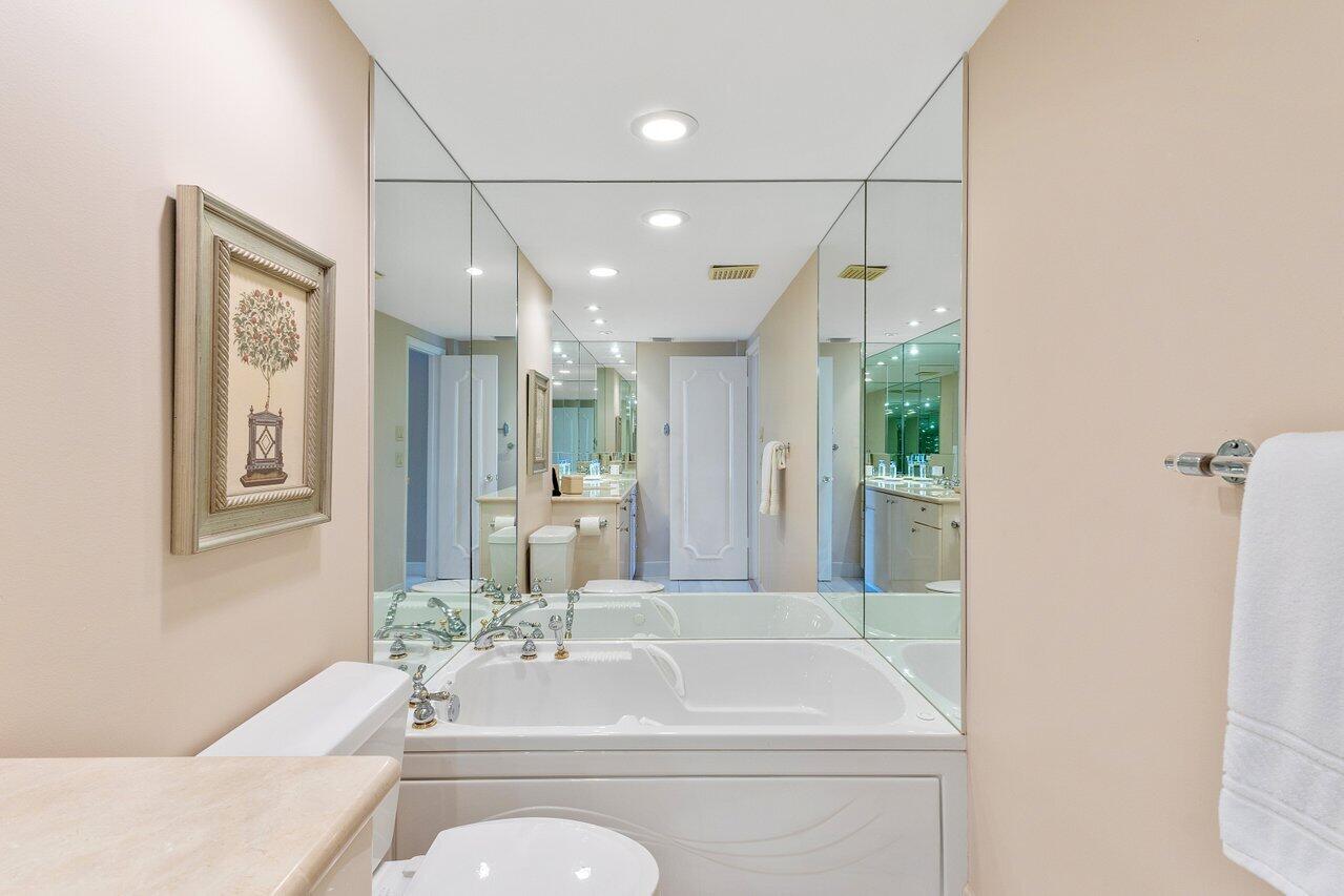 2295 S Ocean Boulevard 916