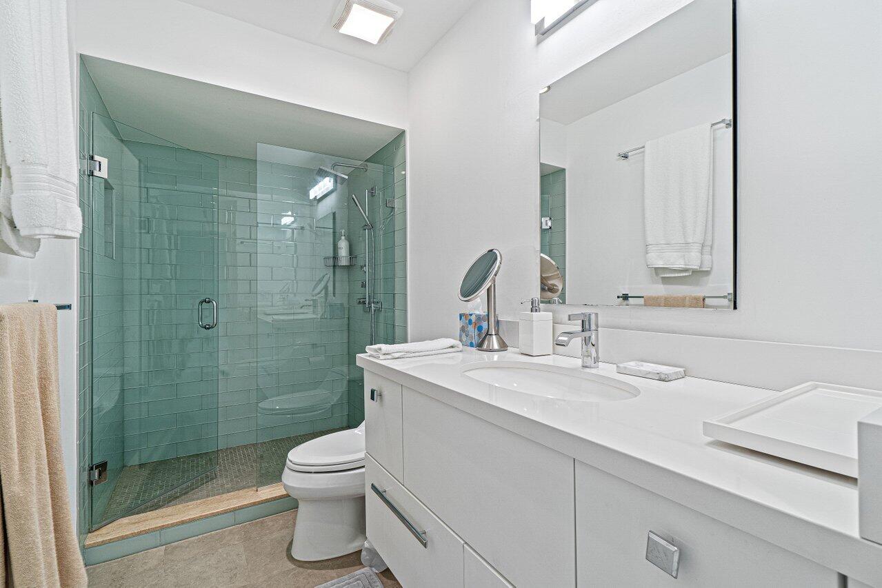 2335 S Ocean Boulevard 13d