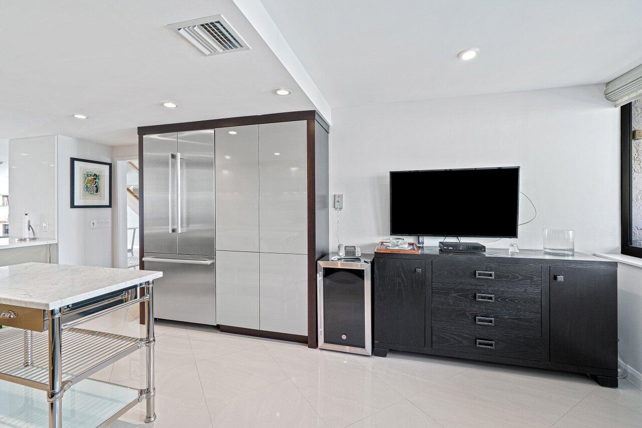 2335 S Ocean Boulevard 13d