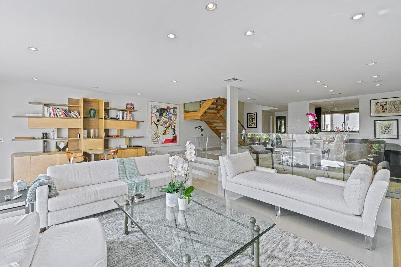 2335 S Ocean Boulevard 13d