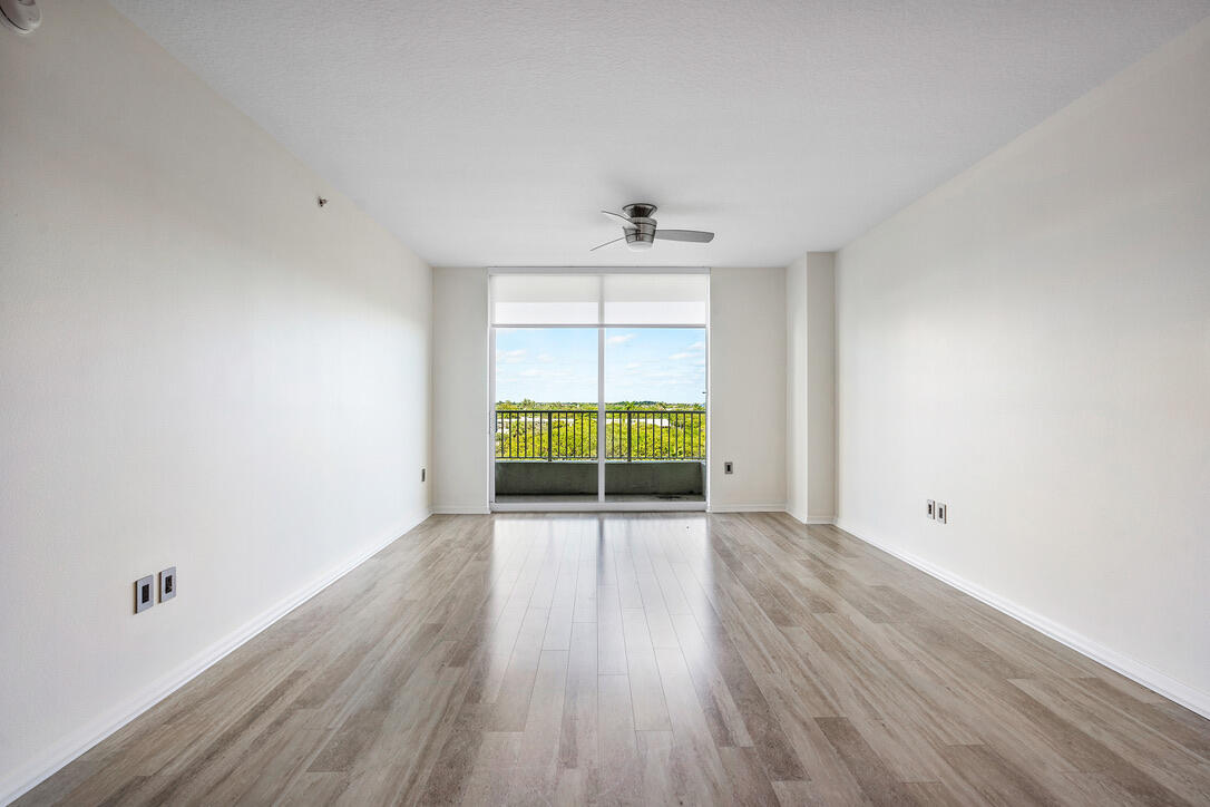 700 E Boulevard 711
