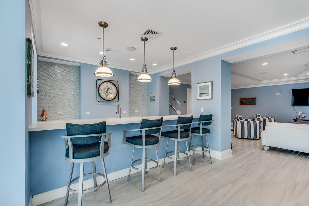 700 E Boulevard 711