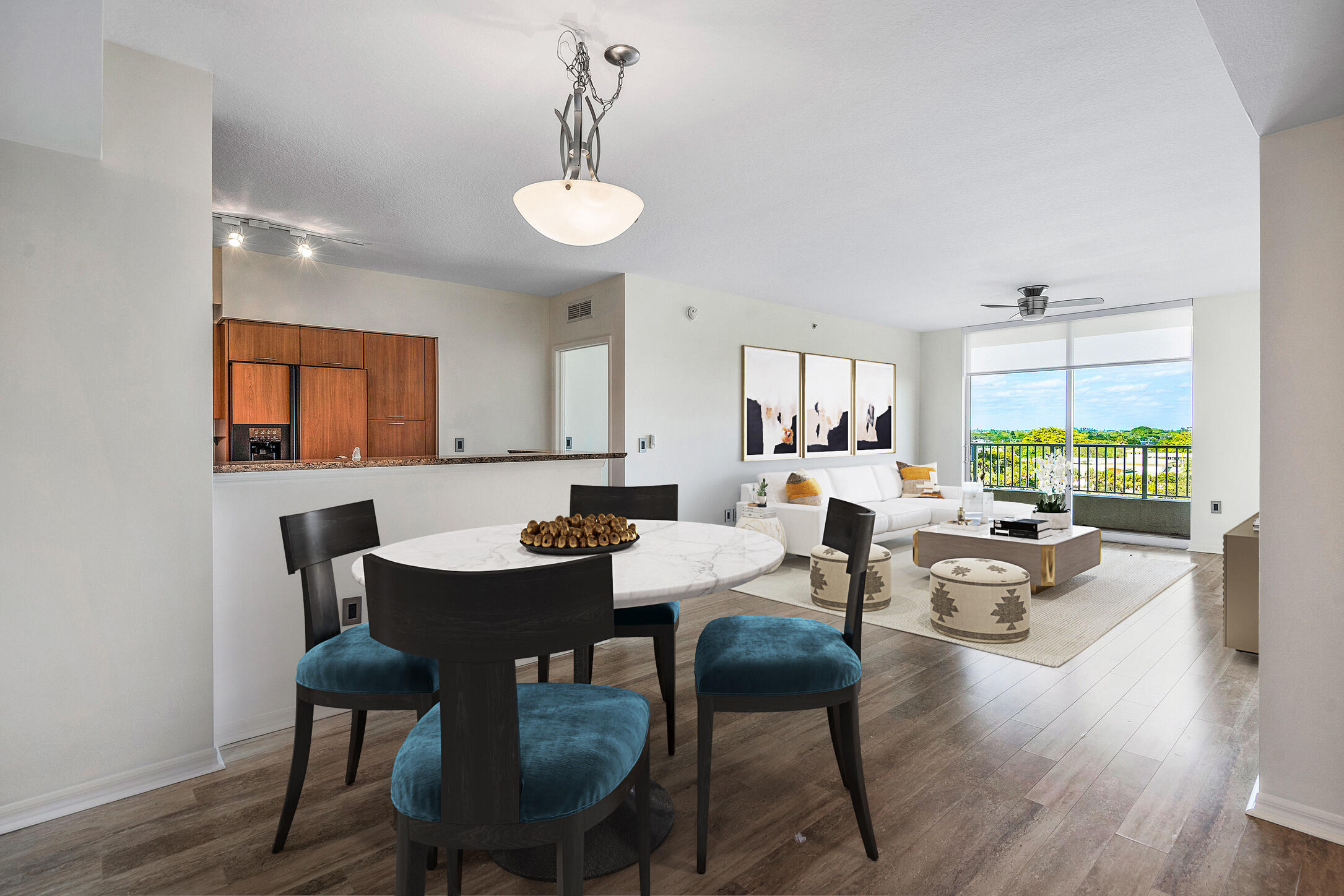 700 E Boulevard 711
