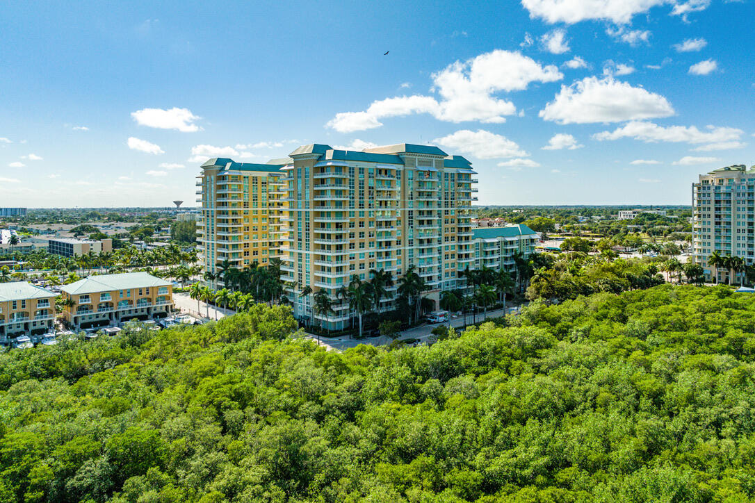 700 E Boulevard 711