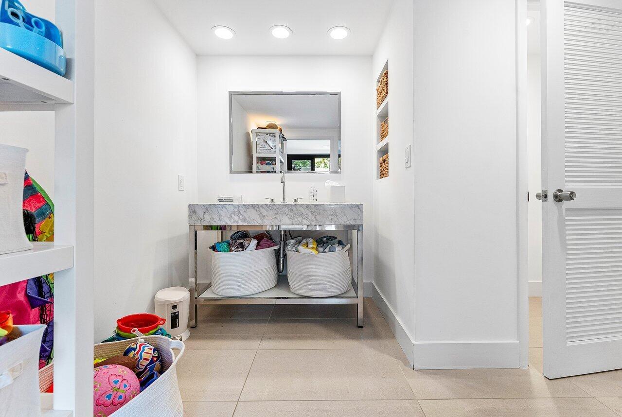 2100 S Ocean Boulevard 508s