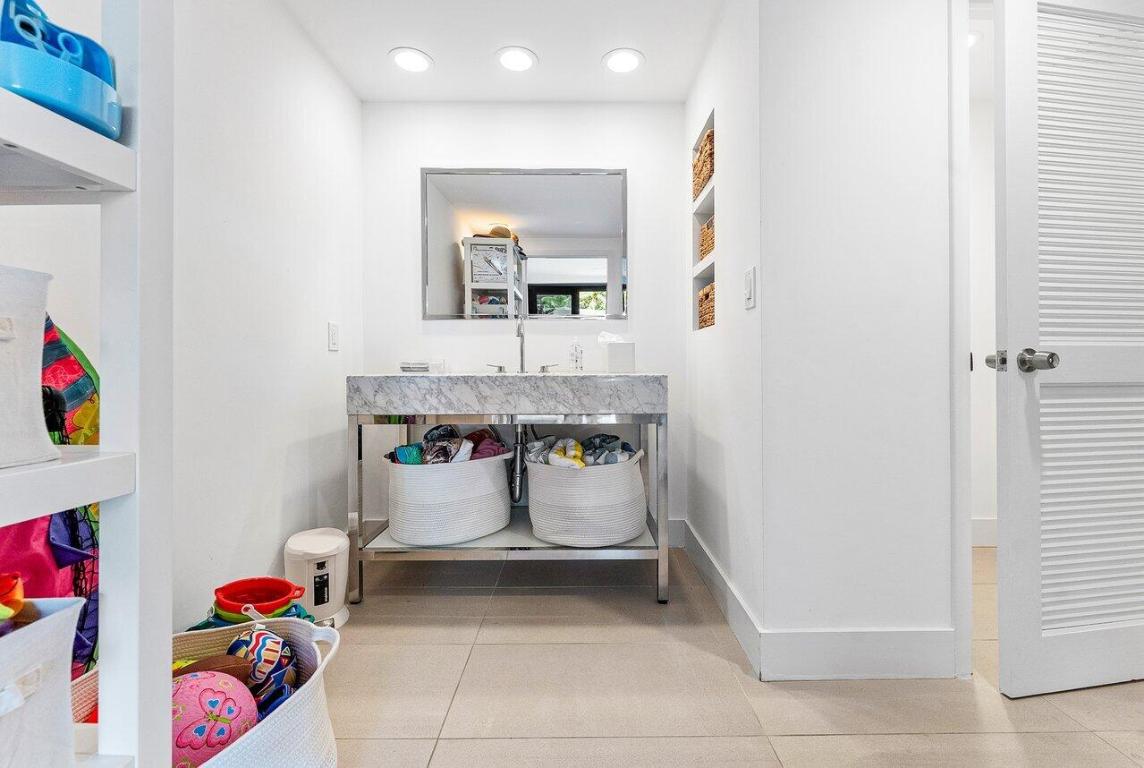 2100 S Ocean Boulevard 508s