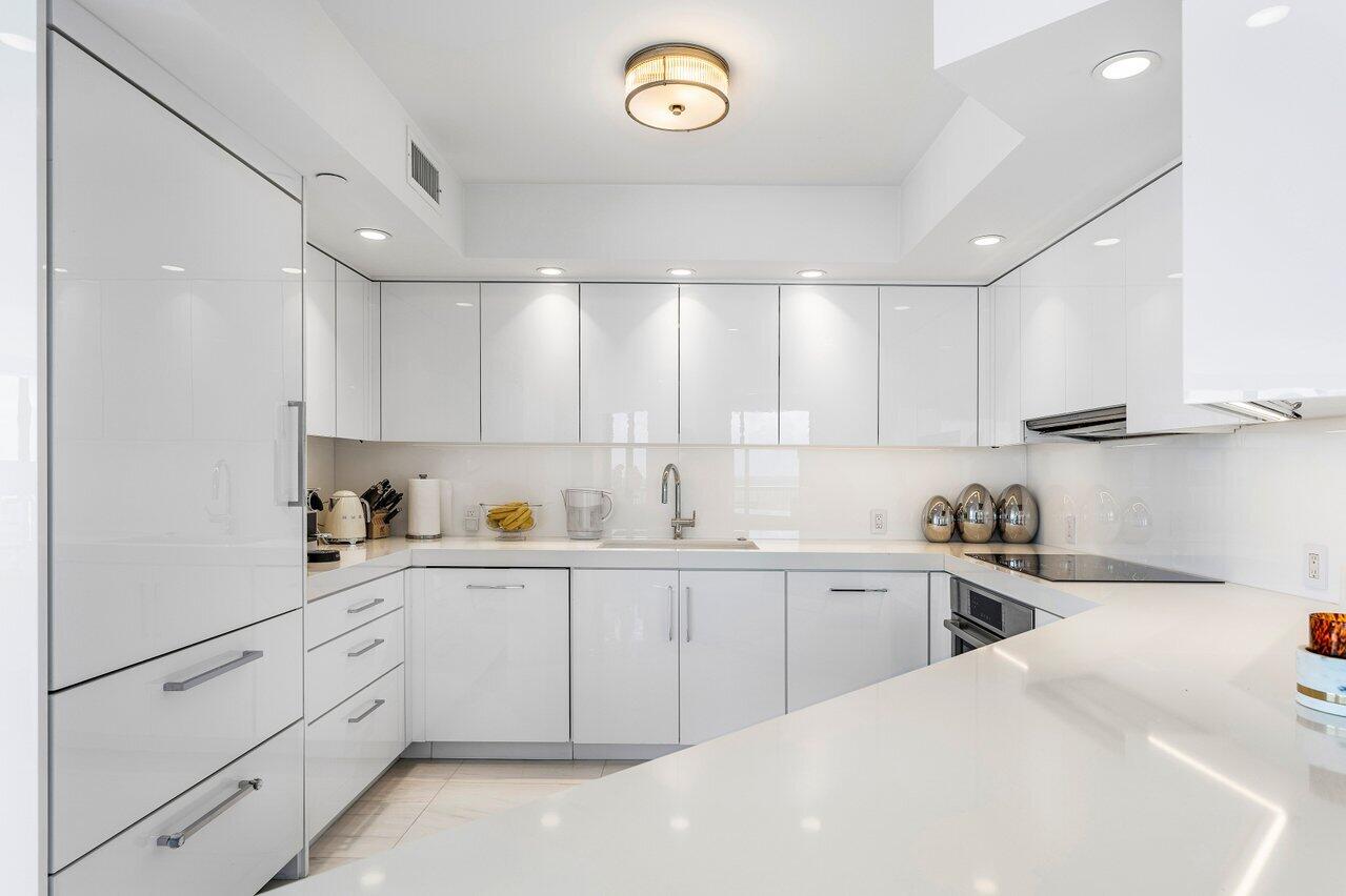 2100 S Ocean Boulevard 508s