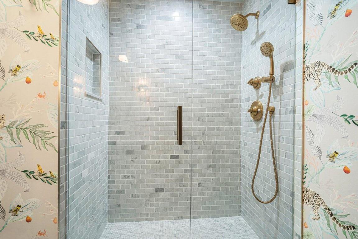 227 Brazilian Avenue 2e