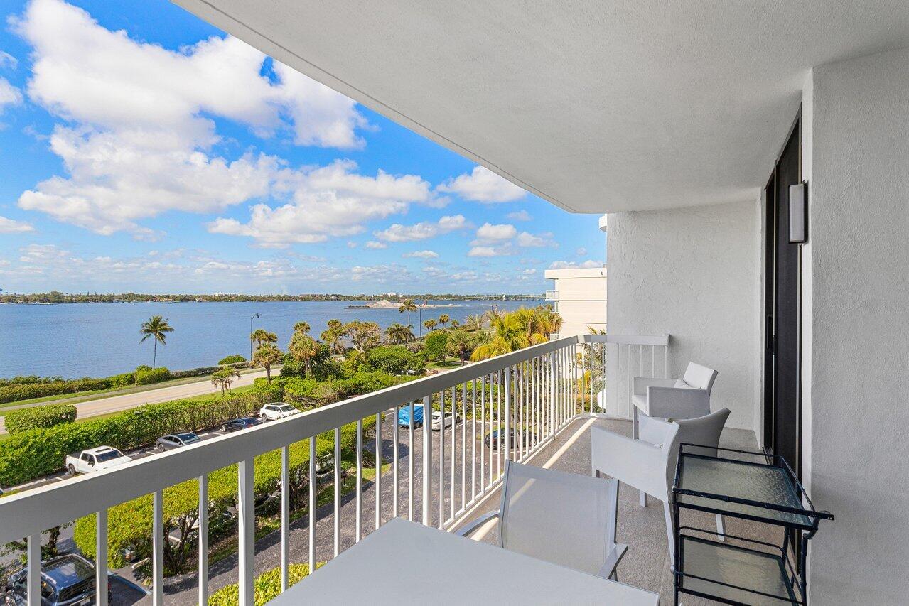 3300 S Ocean Boulevard 407n