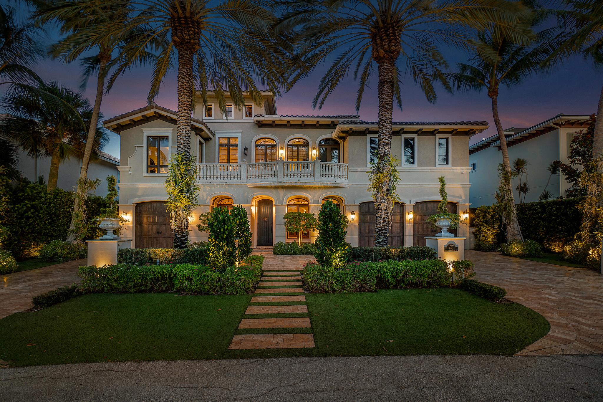 650 Golden Harbour Drive