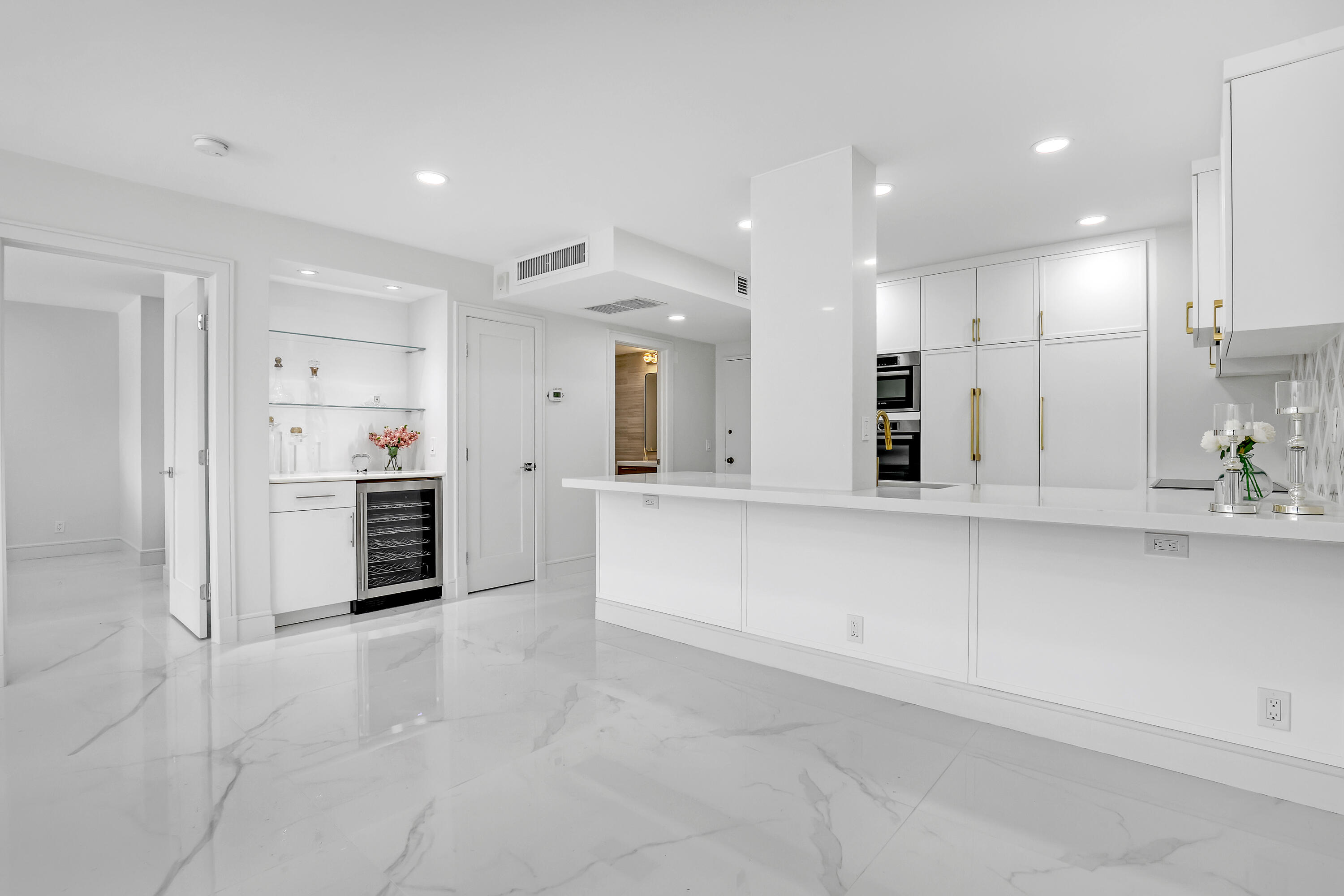 2295 S Ocean Boulevard 321