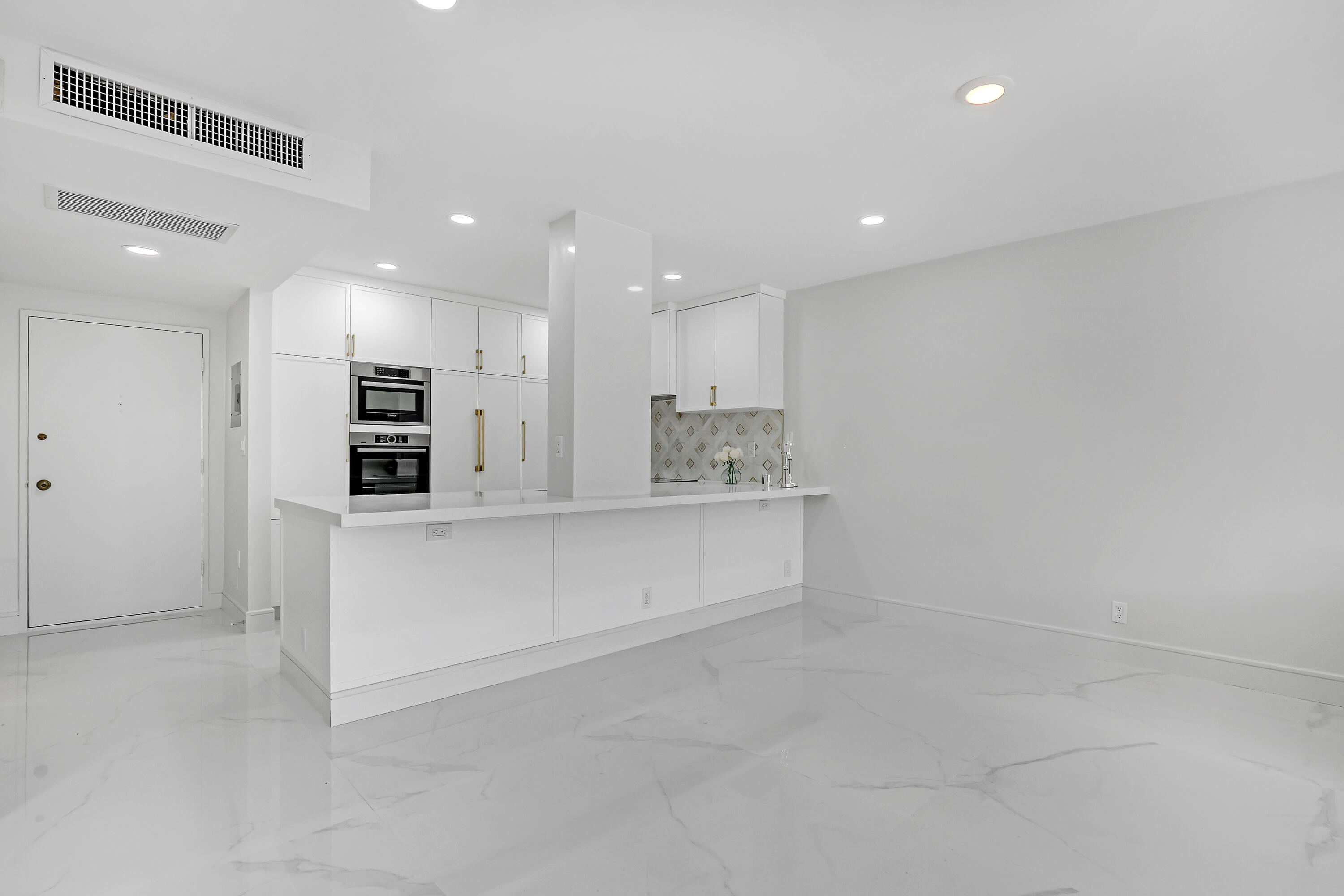 2295 S Ocean Boulevard 321