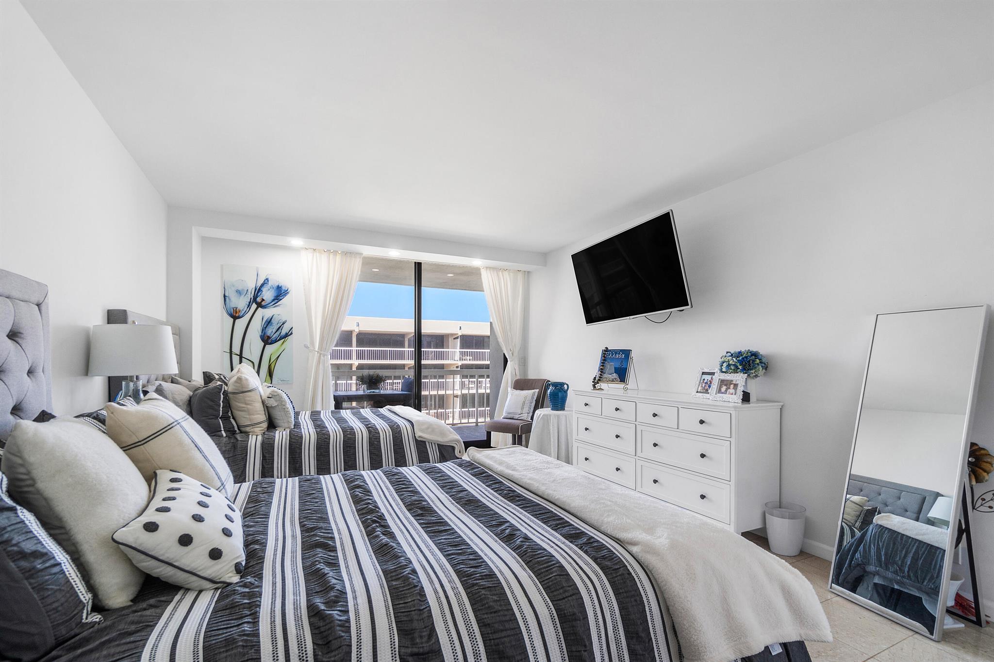 3300 S Ocean Boulevard N 405