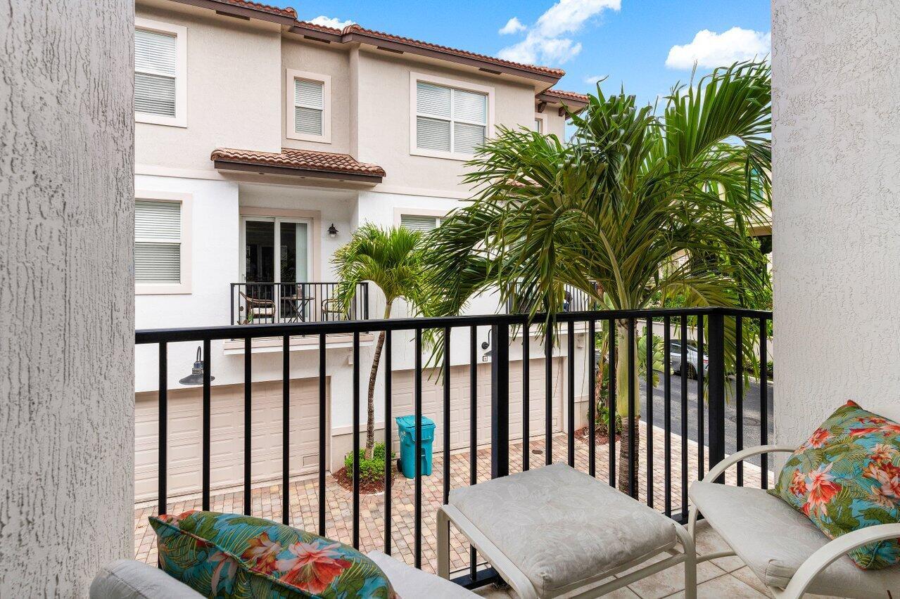 2678 N Federal Highway 32