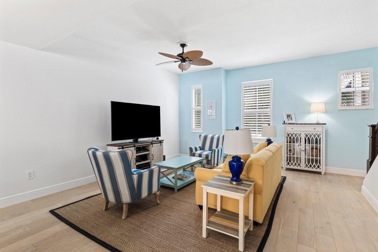 2678 N Federal Highway 32