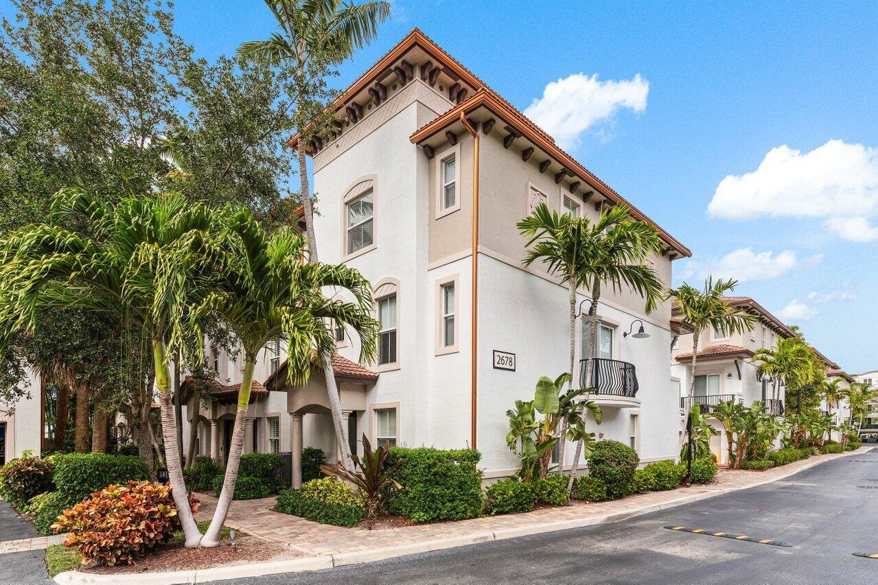 2678 N Federal Highway 32