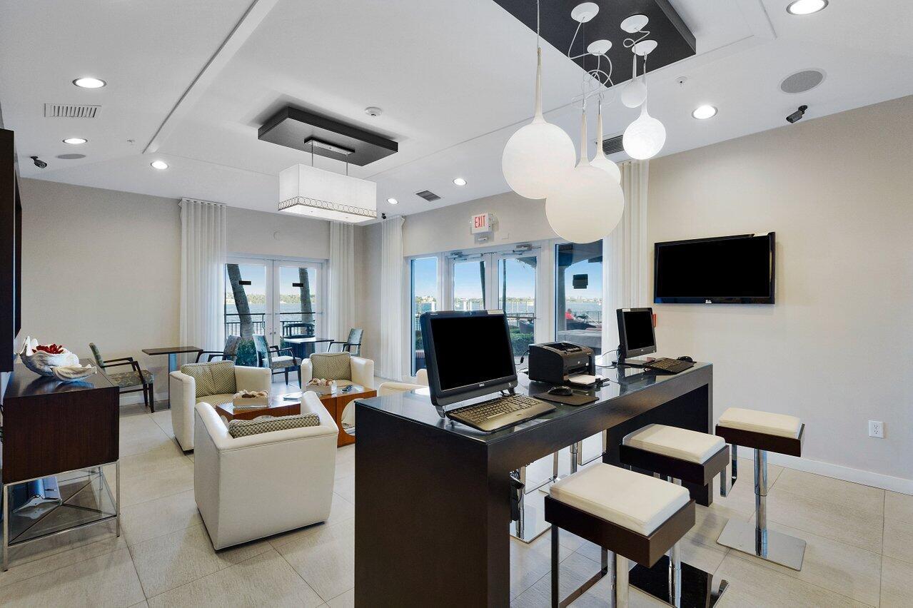 2678 N Federal Highway 32