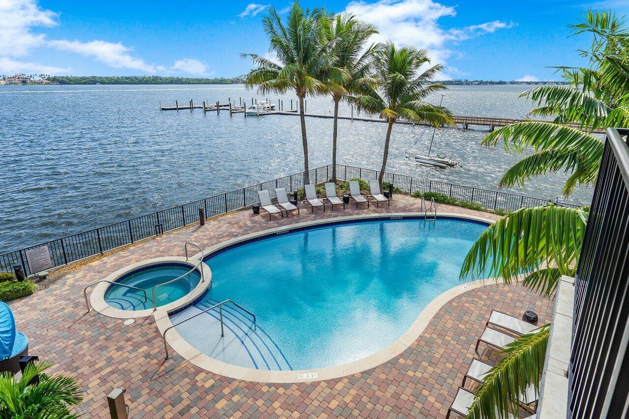 2678 N Federal Highway 32