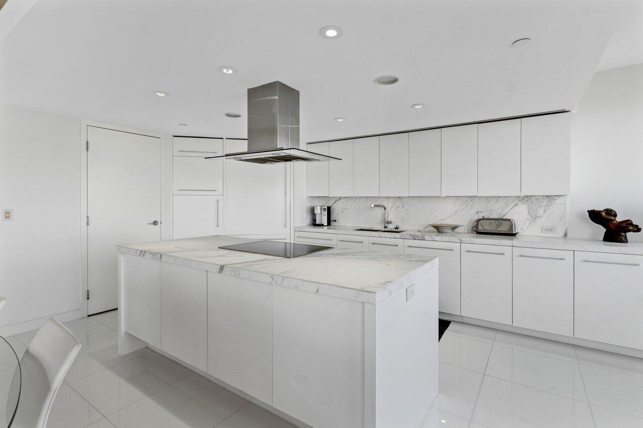 3100 S Ocean 504 N Boulevard 504n