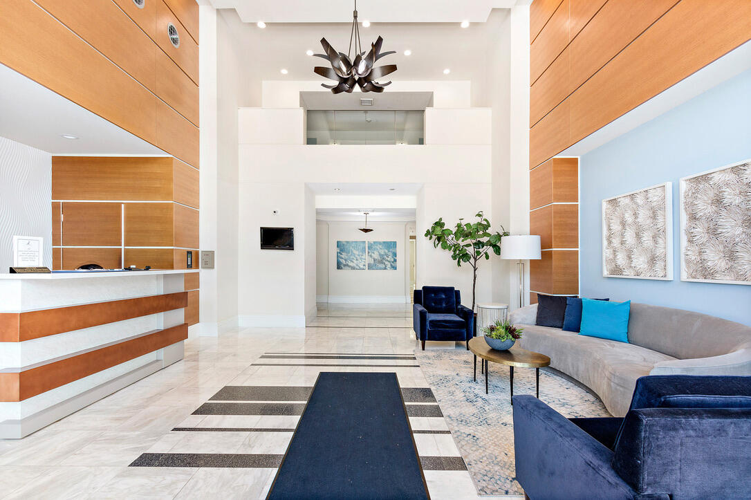 700 E Boynton Beach Boulevard 711