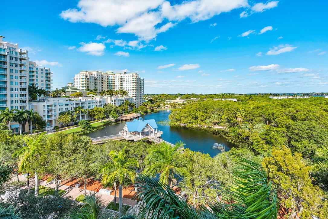 700 E Boynton Beach Boulevard 711