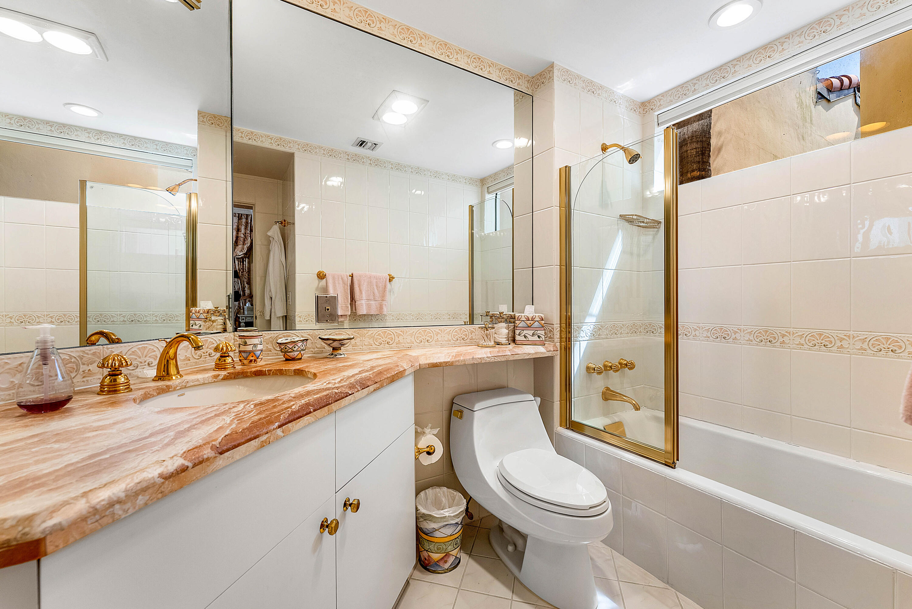 13 Sloans Curve Drive 13